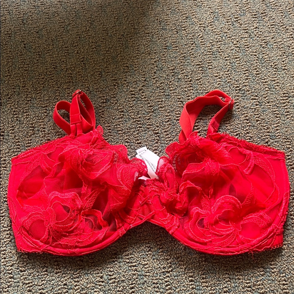 Victoria's Secret Red Lace Underwire Bra